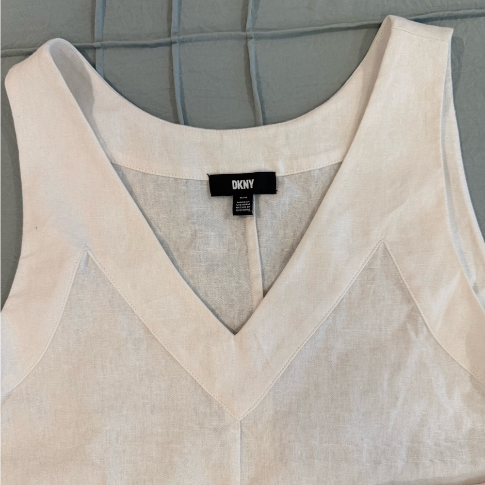 DKNY White Sheath Dress V-Neck Sleeveless